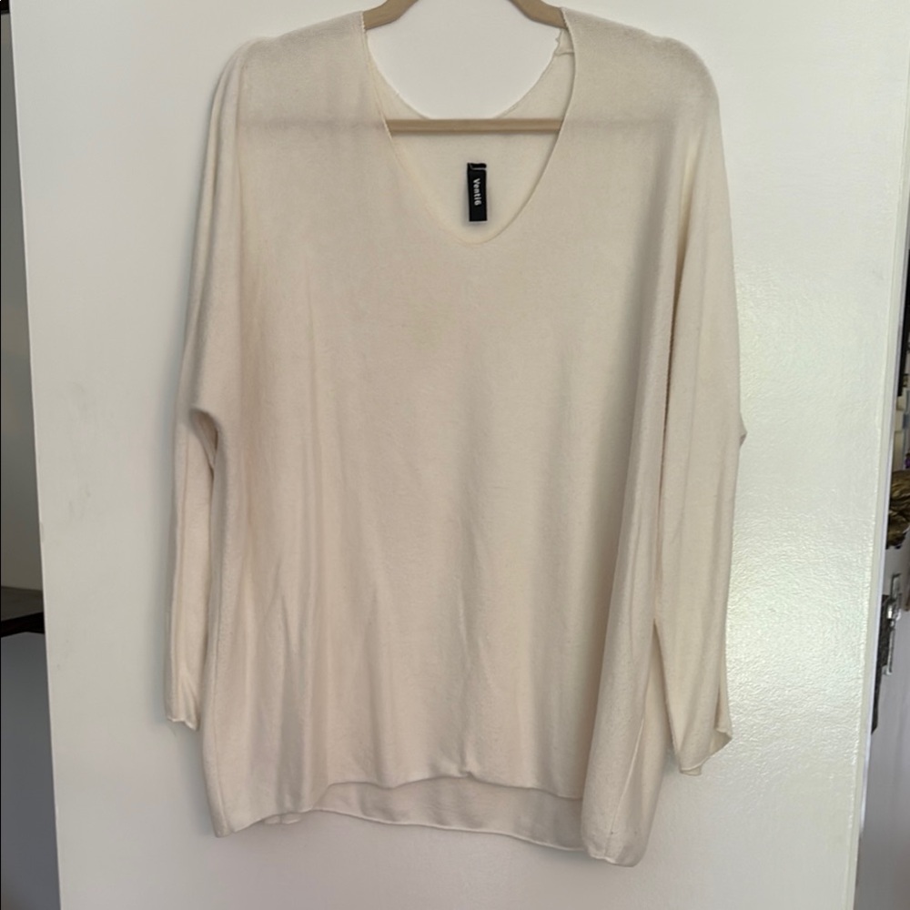 Venti6 Cream V-Neck Sweater made in Italy